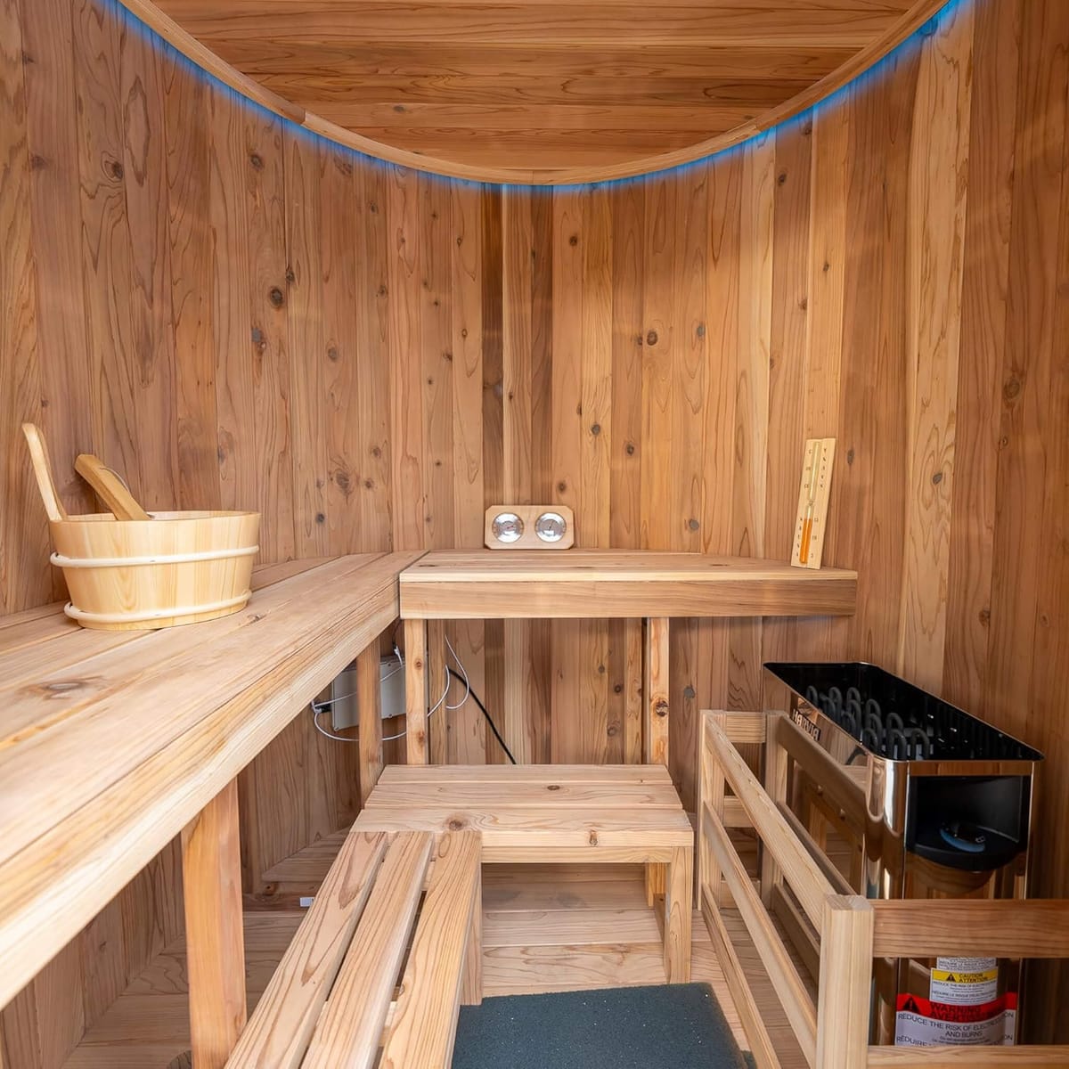 Thermora Barcelona 4-Person Outdoor Cedar Barrel Sauna