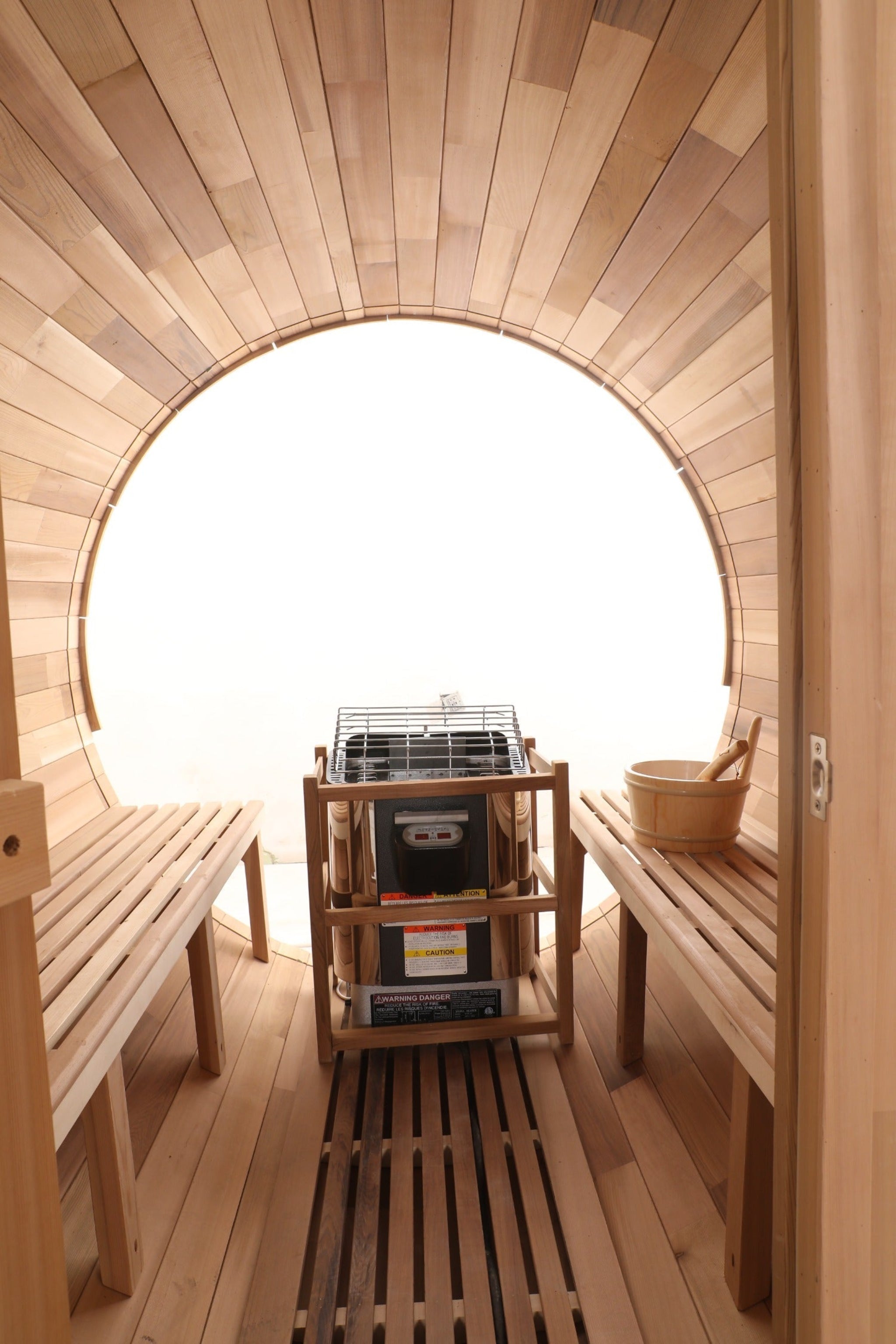 Blisspod Prague Outdoor Barrel Sauna Canadian Red Cedar 2–6 Person 6kW Electric Heater