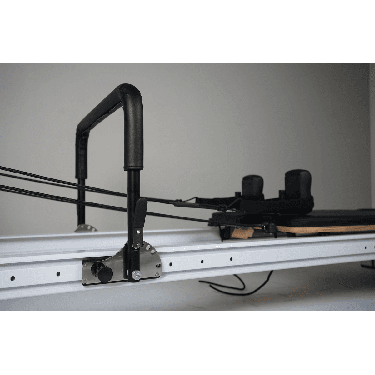 Full Track Queen Studio Pilates Reformer
